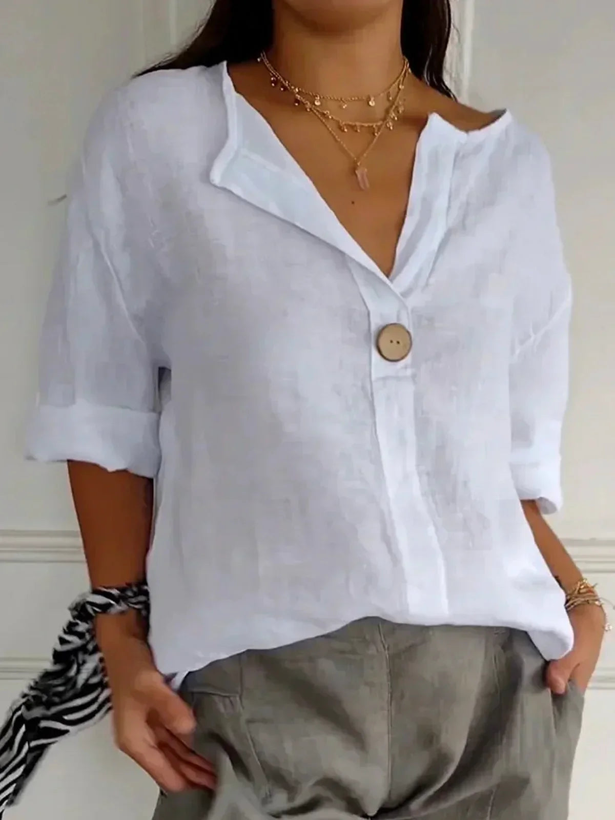 Avero™ | Elegant and chic blouse